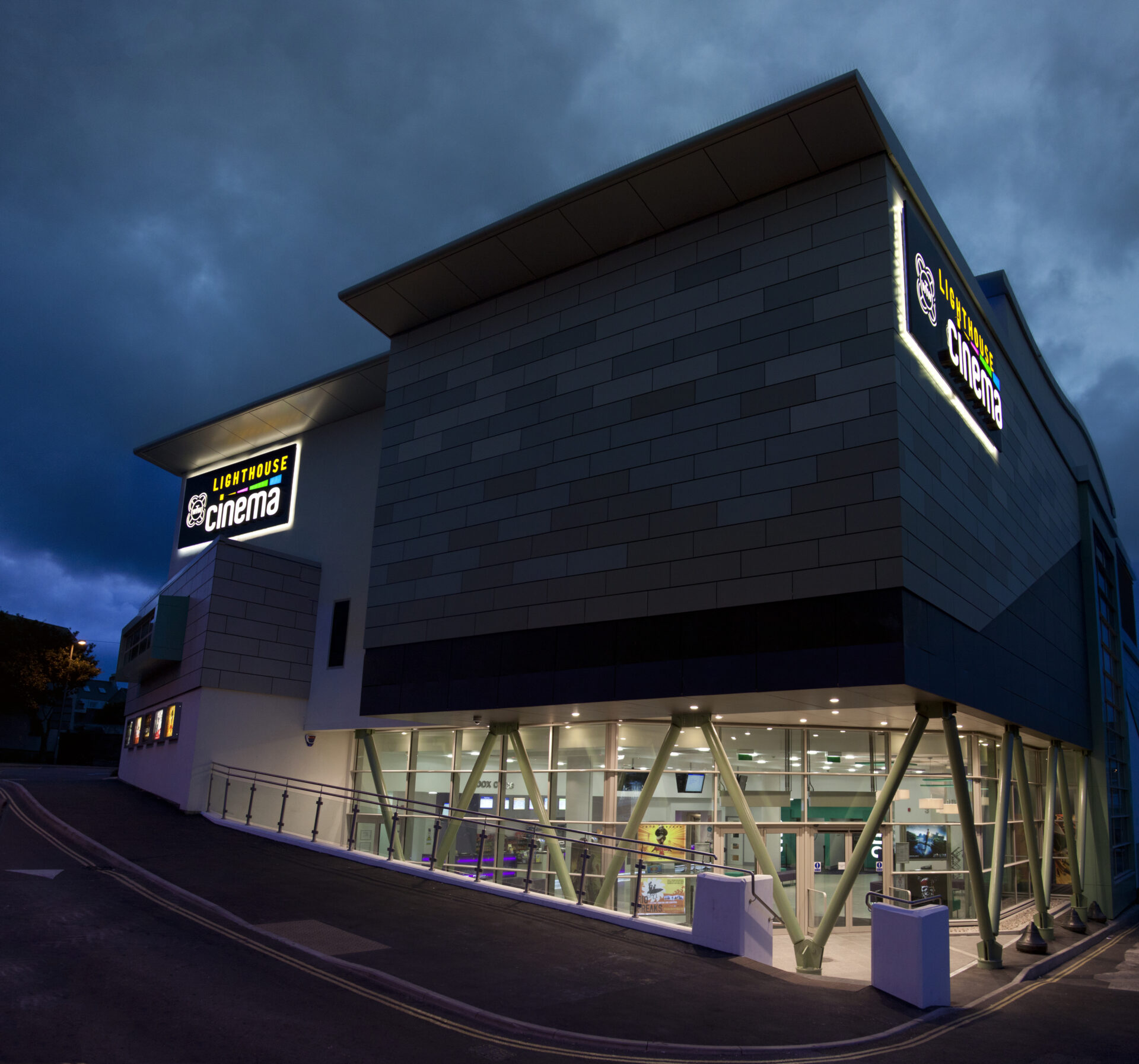 External-Night_3